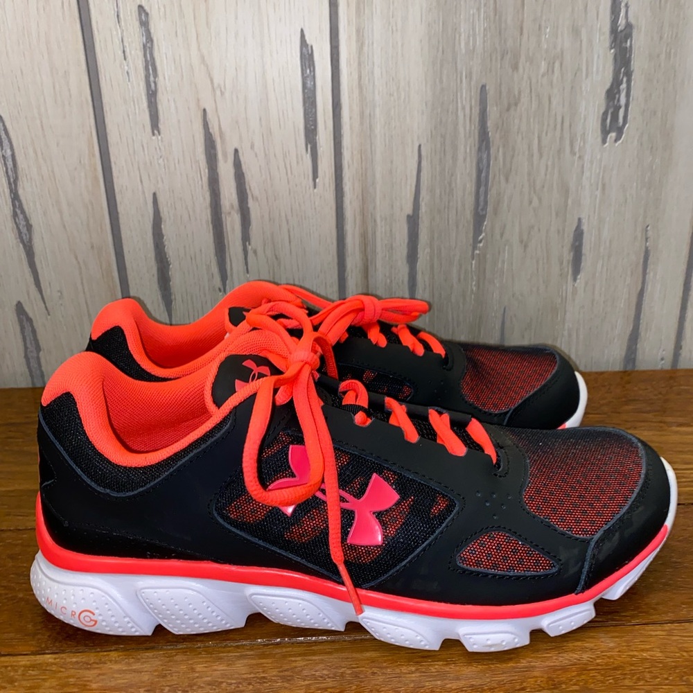New UNDER ARMOUR Women’s Size 10 Shoes